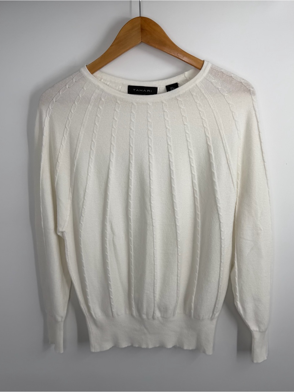 Tahari Elegant White Cable Crewneck Sweater - Picture 9 of 11